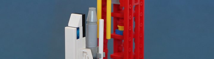 LEGO Space Shuttle in Microscale