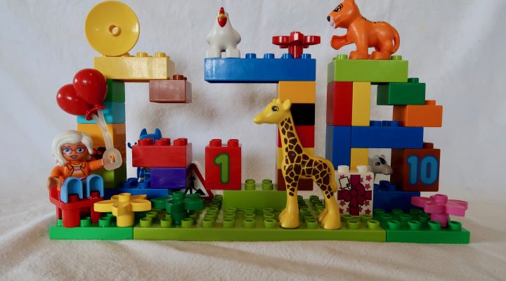 GJBricks LEGO Duplo Logo