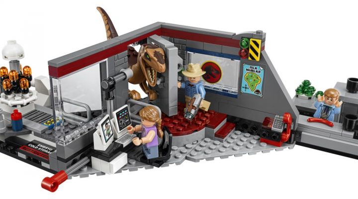 LEGO Jurassic Park Velociraptor Chase 75932 Set Front