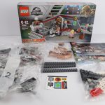 LEGO Jurassic Park Velociraptor Chase Review Box Contents set 75932