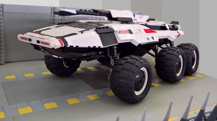 LEGO Mass Effect M35 MAKO by Flickr User Luca Gaudenzi