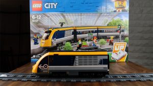LEGO City Passenger Train 60197 Build - 8