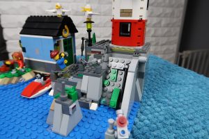 LEGO MOC Smugglers Cove Lighthouse (31051)