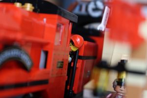 GJBricks gets to drive the LEGO Hogwarts Express 75955