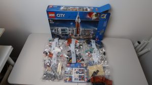 LEGO City Deep Space Rocket and Launch Control 60228 - In the Box