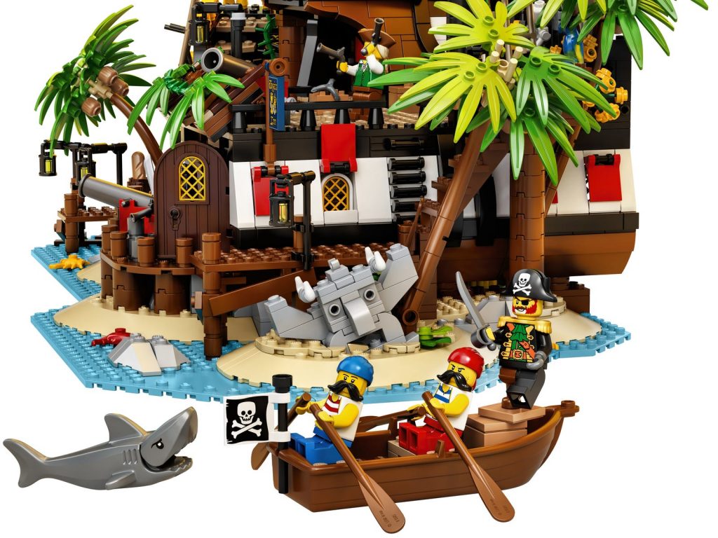 Pirates of Barracuda Bay 21322 | LEGO Ideas | Rowing Boat and Statue