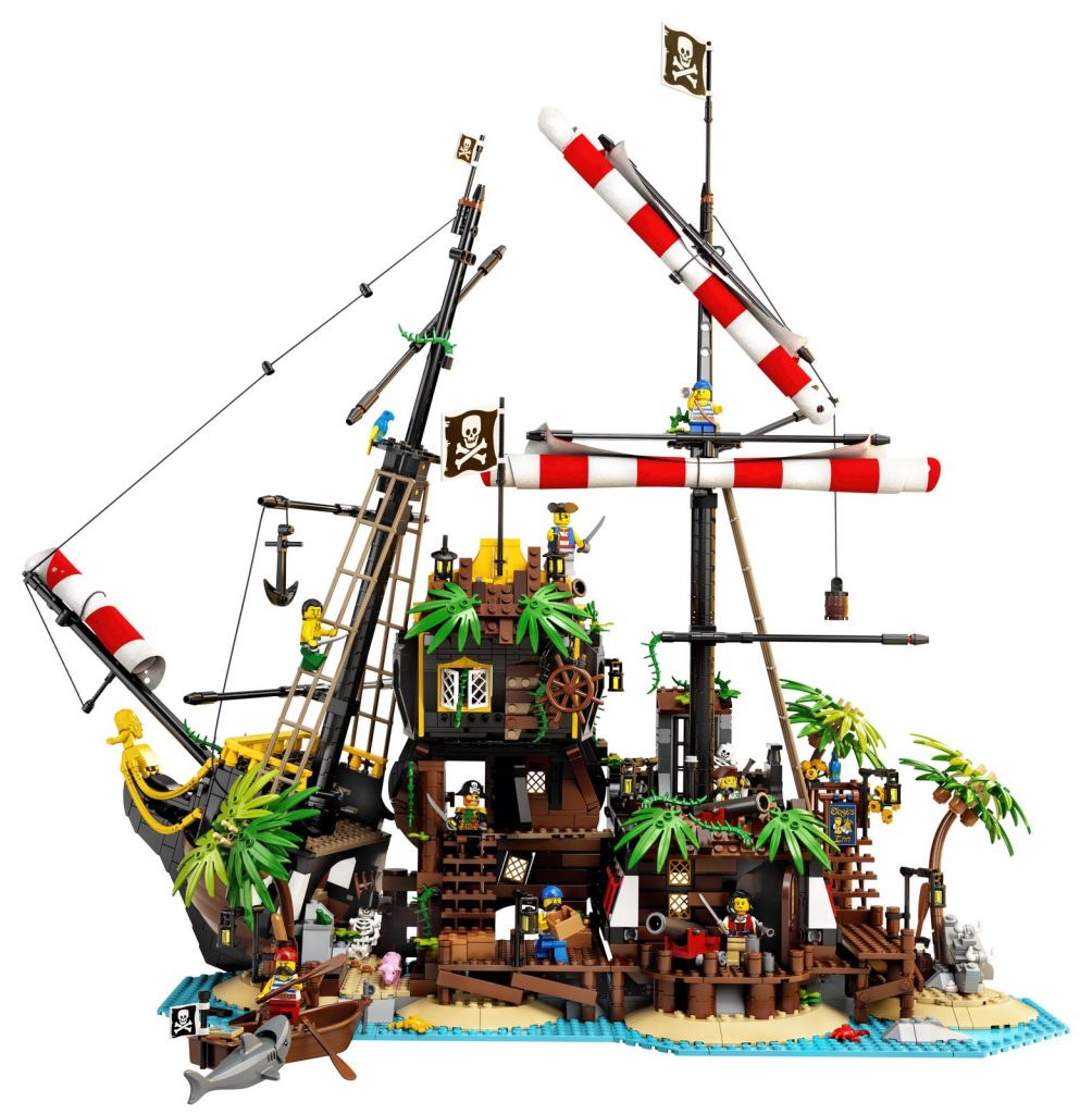 Pirates of Barracuda Bay 21322 | LEGO Ideas | Back Profile