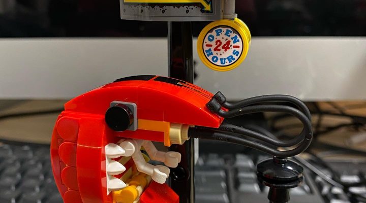 LEGO Hidden Side Shrimp Shack