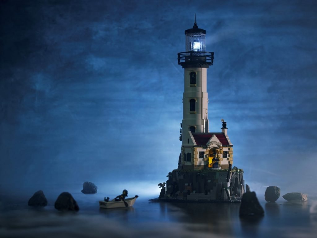 LEGO IDEAS MOTORISED LIGHTHOUSE ANNOUNCED! (21335)